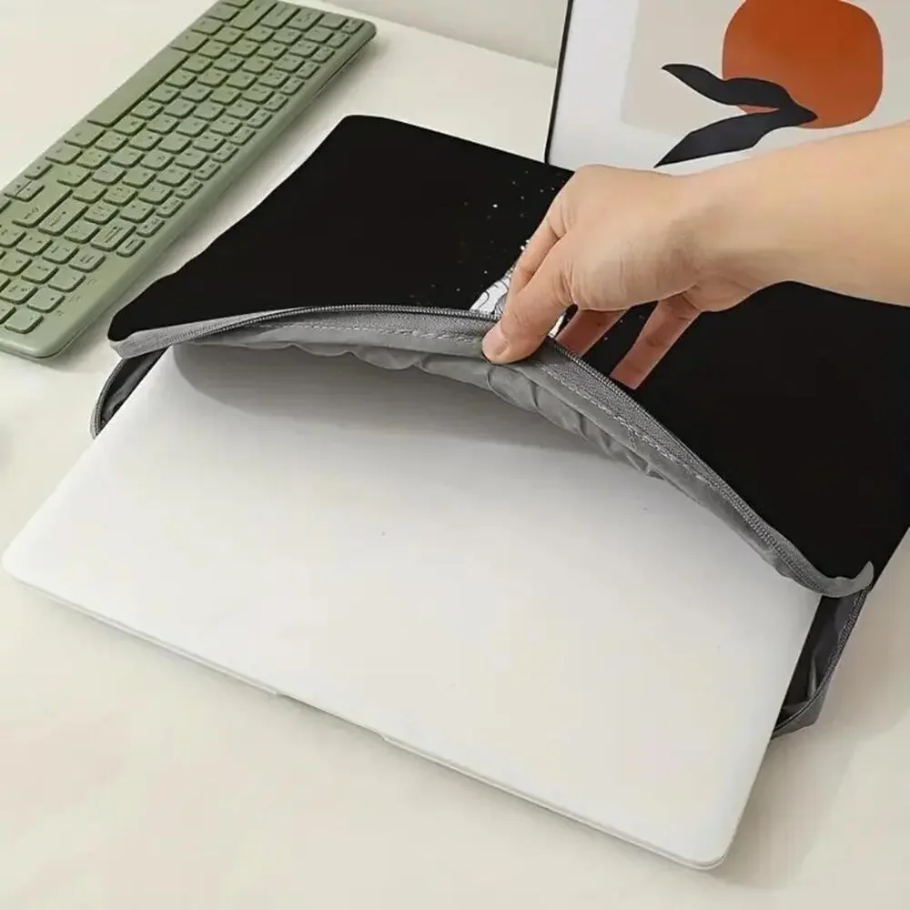 New Black Bottom Moon Astronaut Computer Zipper Cover